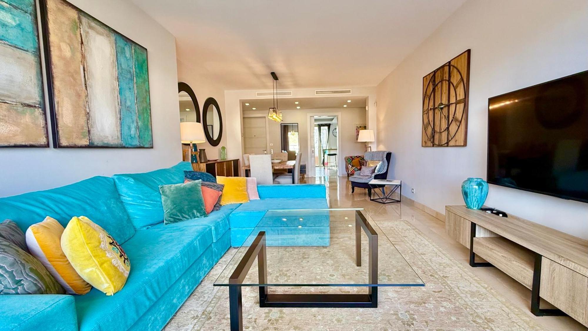 Unique Duplex Penthouse On Golden Mile Appartamento