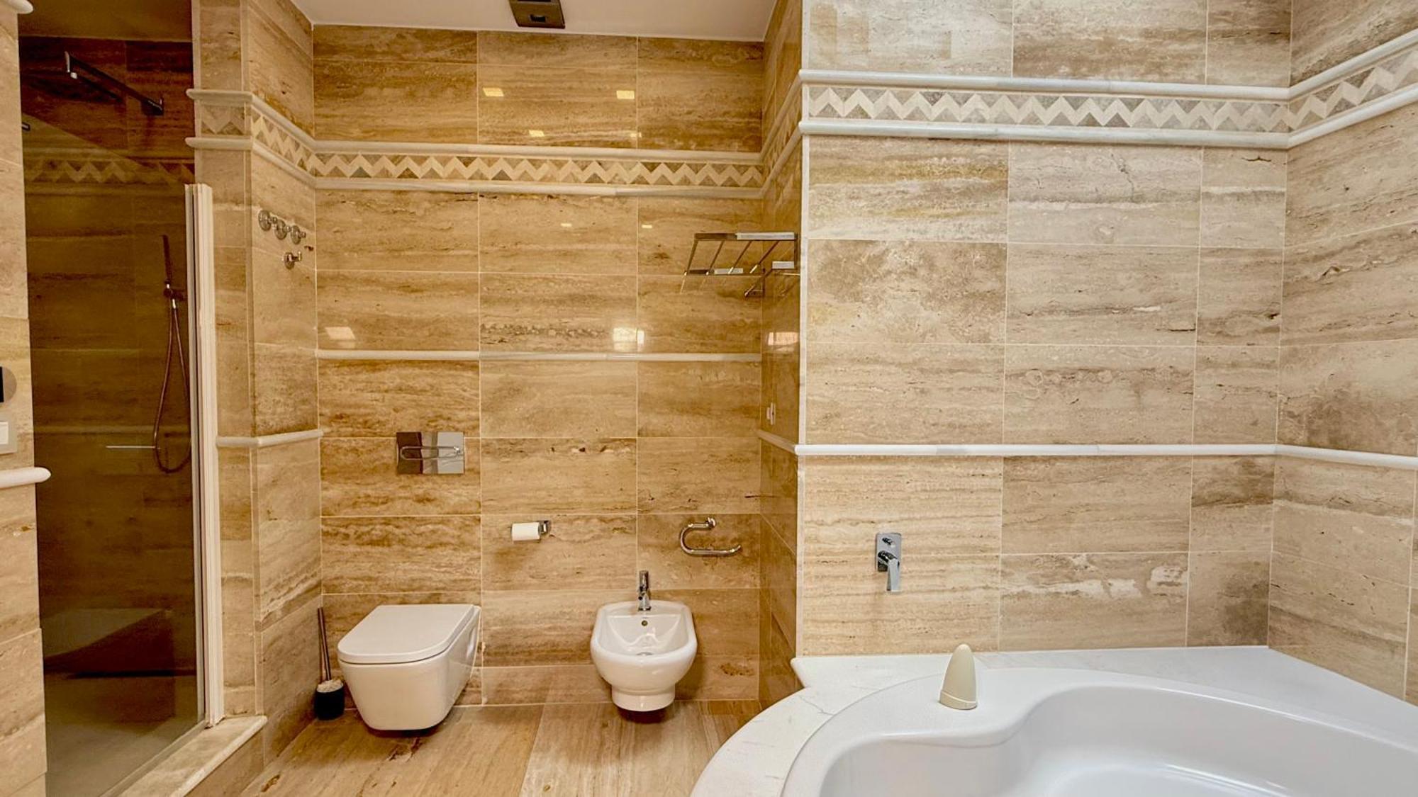 Appartamento Unique Duplex Penthouse On Golden Mile *