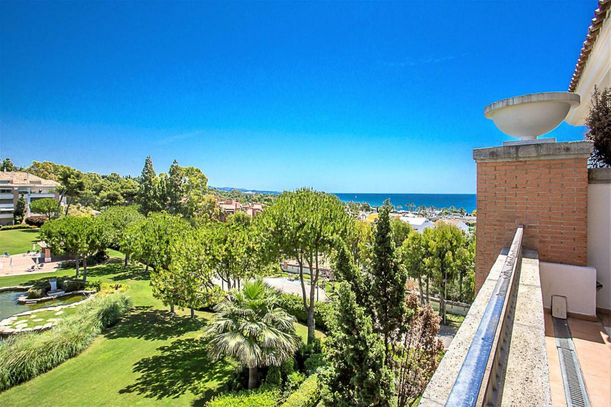 Unique Duplex Penthouse On Golden Mile *